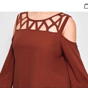Cold Shoulder Cut Out Top